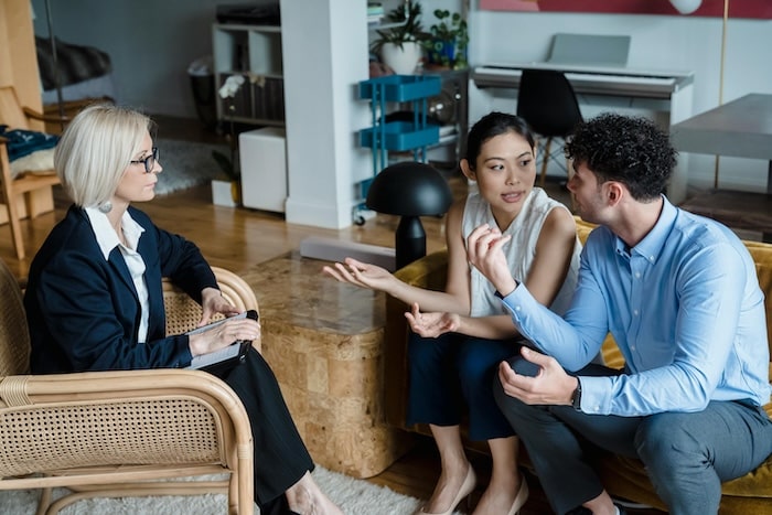 Telltale signs couples counselling can benefit you